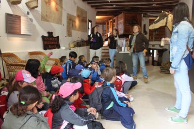 Visita de los escolares de Escucha a Blesa en 2014